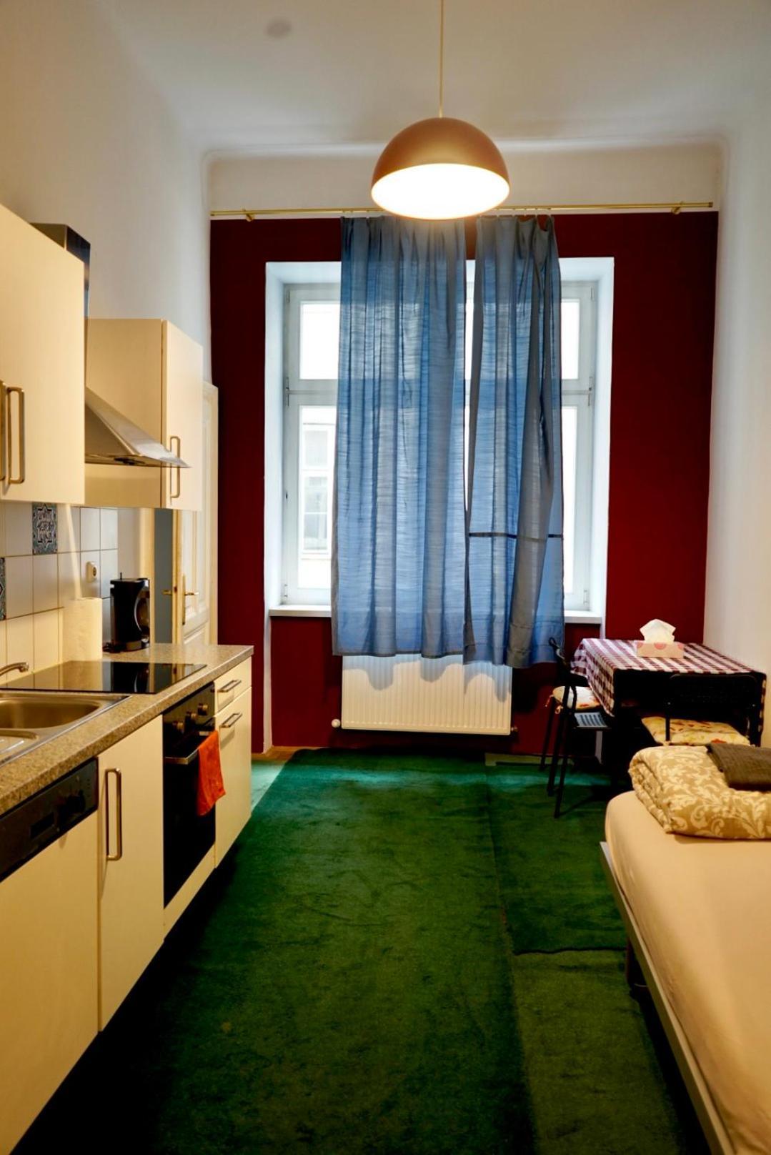 Volkstheater Apartment. Wenen Buitenkant foto